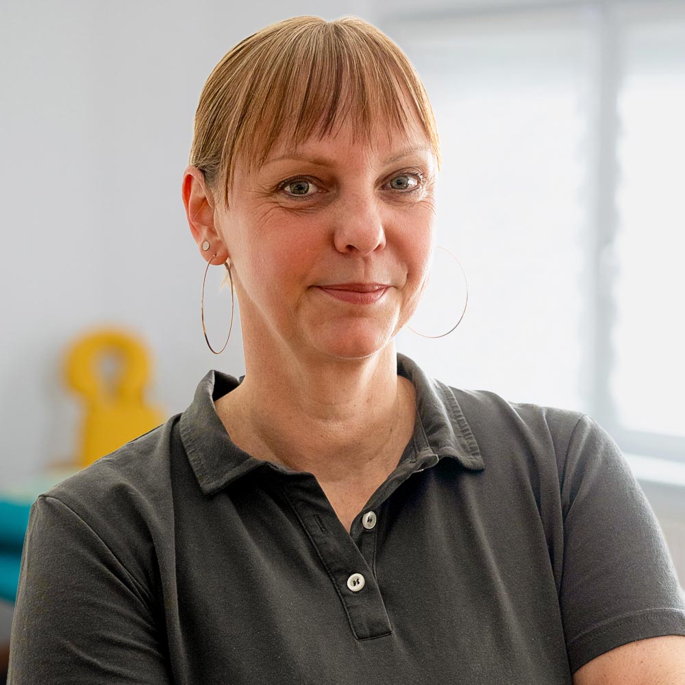 Kathrin Reichold, Rezeptionistin